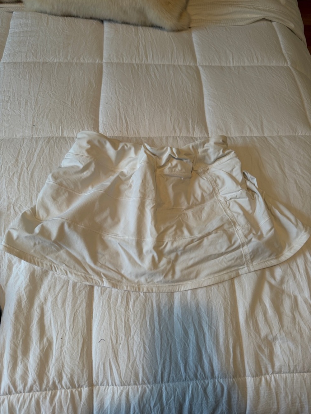 Lululemon White Athletic Skirt / Skort